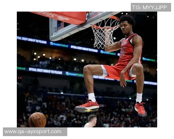 有杀伤!特雷墨菲半场9中3拿到13分6板罚球6中6 有杀伤!特雷墨菲半场9中3拿到13分6板罚球6中6