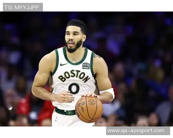 杜兰特评价塔图姆复出前景称其在此阶段表现令人期待